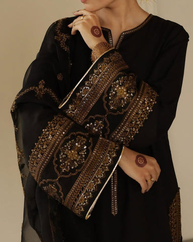 Royal Black Attire | 3-Piece Stitched Suit