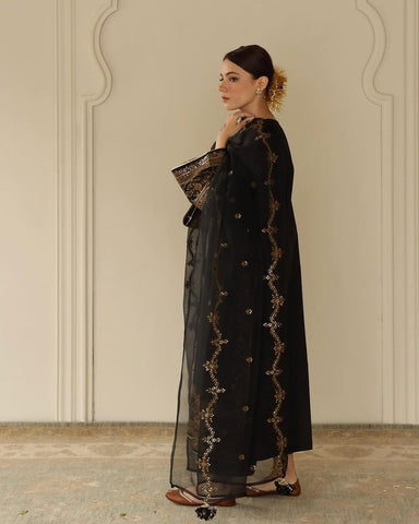 Royal Black Attire | 3-Piece Stitched Suit