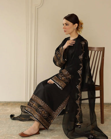 Royal Black Attire | 3-Piece Stitched Suit