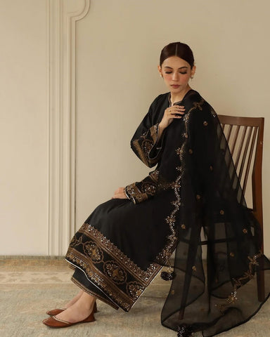 Royal Black Attire | 3-Piece Stitched Suit