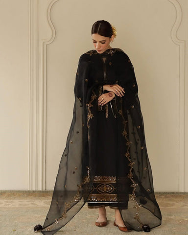 Royal Black Attire | 3-Piece Stitched Suit