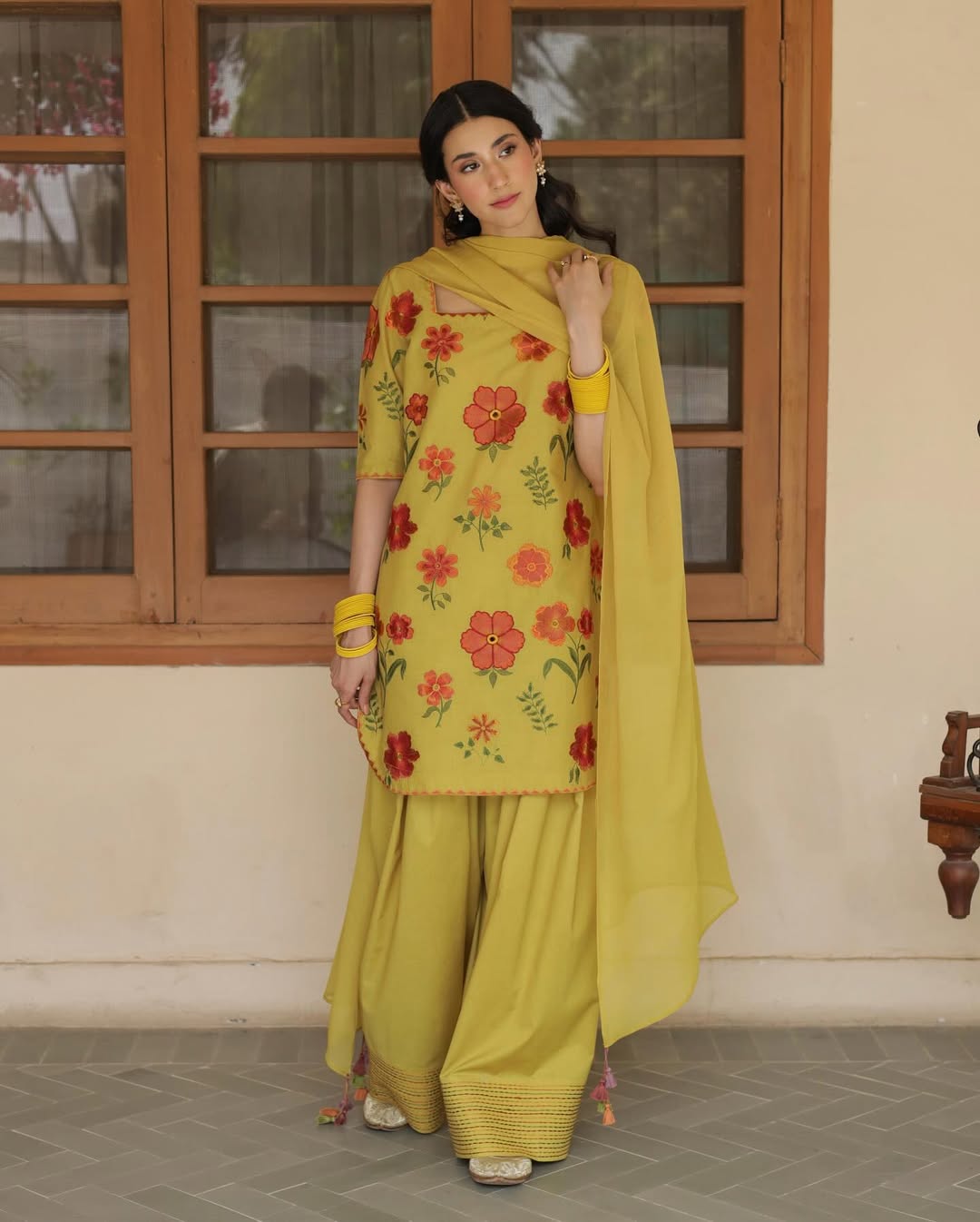 OLIVE YELLOW - 3-piece stitched outfit