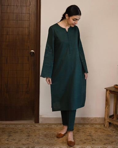 EMERALD | 2-Piece Stitched Outfit