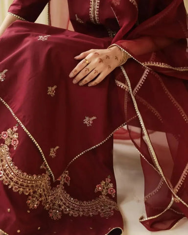Maroon Bloom - 3 pc Stitched Outfit